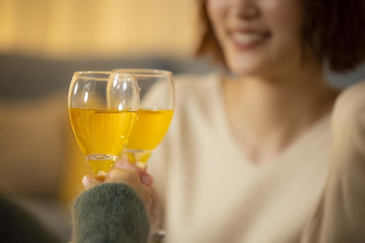 桐谷美玲さん「これ絶対裏あるよね」夫・三浦翔平さんと夫婦で ...