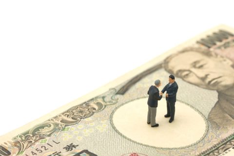 来年受け取る退職金、「一括だと税金が12万円」「分割だと800万円以上」と、税金の差が大きくて驚いています。なぜこんなに差が出るのでしょうか？