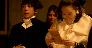 高橋一生×飯豊まりえ、抜群のコンビネーション！「岸辺露伴は動かない懺悔室」ベネチアでの場面写真