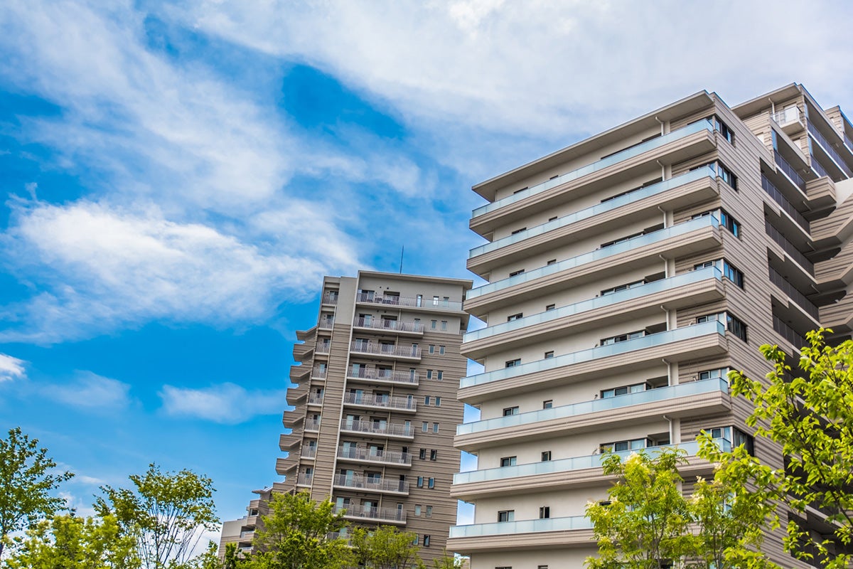 外国人グループに理事を乗っ取られるケースも…新法でも対応できないマンション管理組合のトラブル