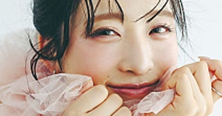 小栗有以、4 月はじまりのカレンダーが発売決定壁掛け、卓上の2種で新たな魅力を発見できる内容に