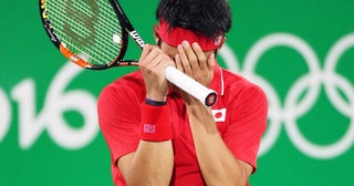 錦織圭は試合中に「９本！」もガット変更を要求注文も細かいけど「圭のラケットを張るのは面白い」