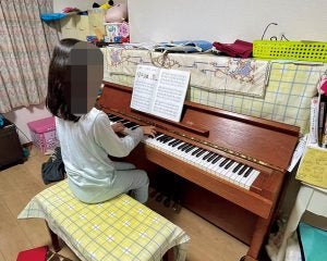 「息子の学費は返済義務のある奨学金なので、申し訳なくて…」子ども2人の教育費に頭を抱える50歳女性。塾代や学費が“生活苦”を招く現実