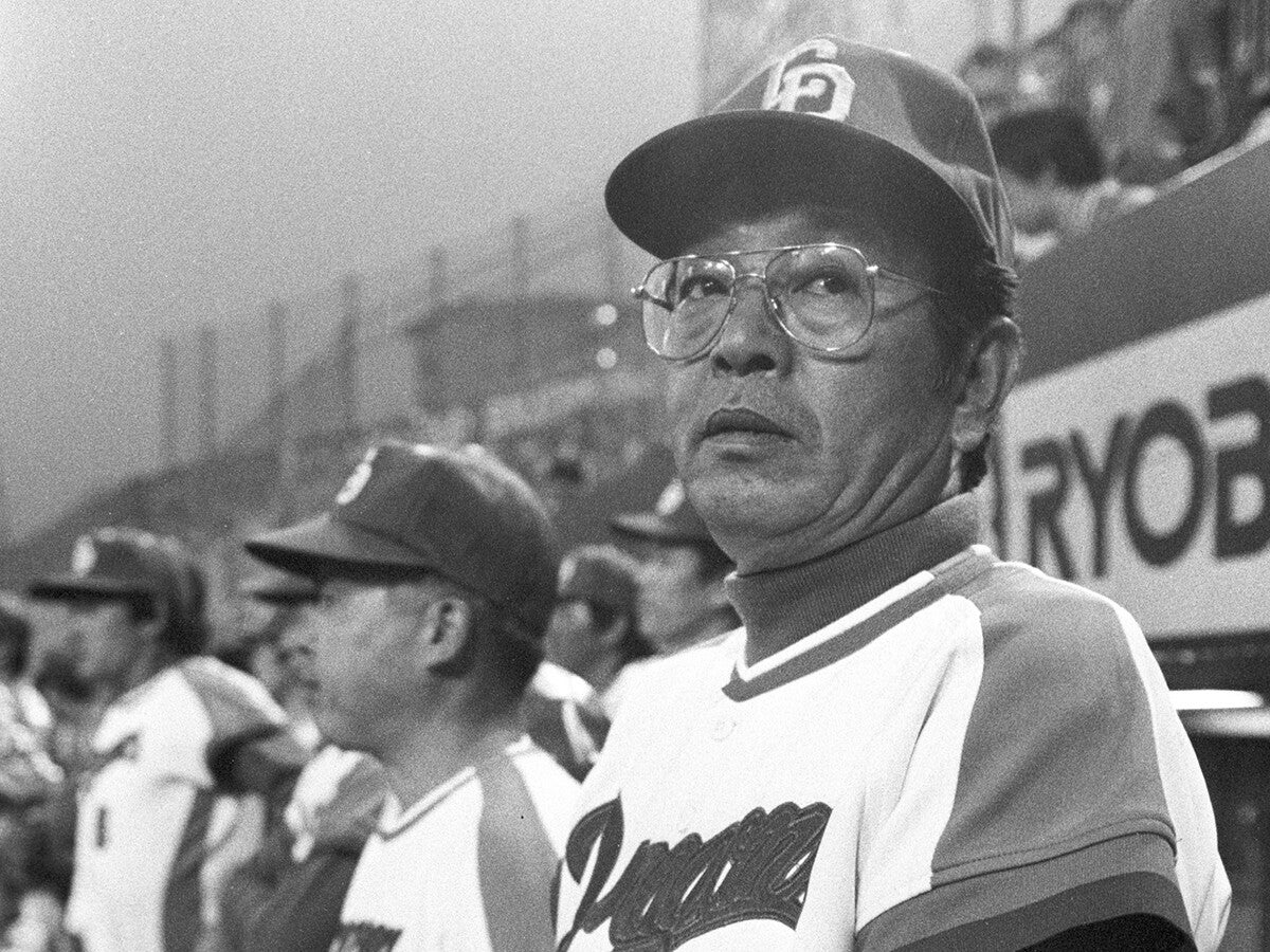 【プロ野球】戦力外候補から一転、平野謙を救った近藤貞雄の慧眼 「打たなくてもいい」から始まったアメフト方式の野球とは？