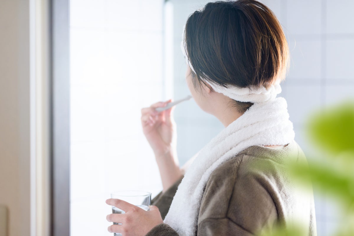 一番汚れてるのは毛先じゃなかった。歯科衛生士が明かすハブラシの"菌だまり"の正体