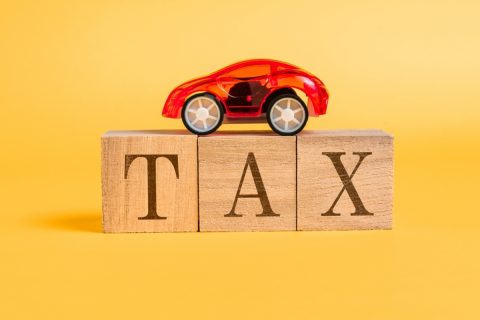 夫が「年度の途中で車を手放したなら、そのぶん税金は戻るはず」と言うのですが、本当に還付されるのでしょうか？
