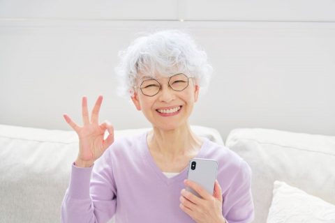 無駄なオプション付けてませんか？ 年金世代にこそy.u mobileがおすすめできる理由って？