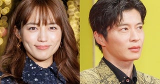 プールでイチャイチャ…川口春奈＆田中圭、大学時代シーンのメーキング動画に「ほほ笑ましい」の声＜アンサンブル＞
