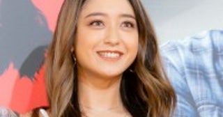 みちょぱ、ラブラブすぎる“そっくりポーズ”に反響「かわいい」「いい夫婦やな」