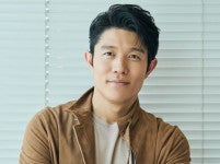 『リブート』鈴木亮平、“恐怖の合六飯”を公開「食べてみたい」「美味しそう」