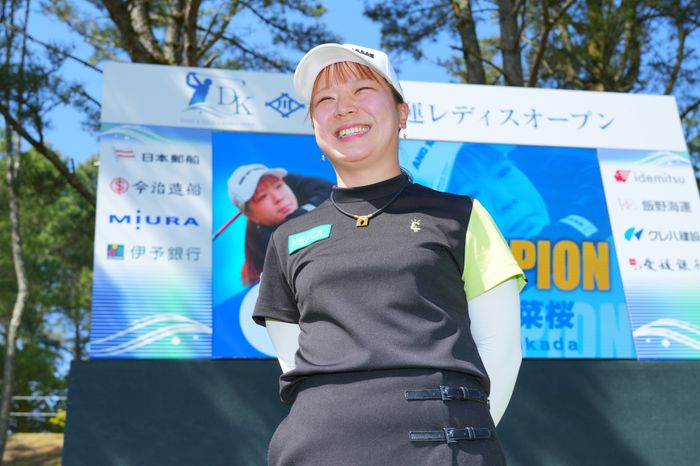 高田菜桜が36ホール短縮競技を制しルーキーV小林夢果らが1打差2位