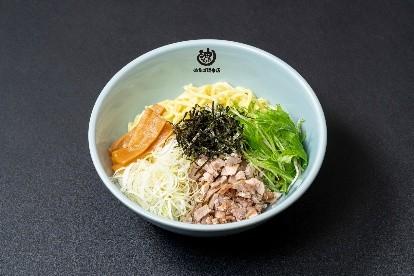 【壱角家×油そば総本店】池袋＆西新宿店が「二刀流ハイブリッド」店に！オープン日限定で油そばが750円になるよ。