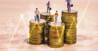 定年後も同じ会社で働く父は月給「23万円」、ボーナスは「なし」だそうです。今年入社した新卒でも「月25万円ほど」もらえると聞いて複雑なのですが、60代の再雇用ではこれくらいが普通なのでしょうか？