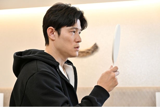 鈴木亮平が第1話の「真の主役」と見せたシリアスにコミカル挟んだ圧倒的演技力、世界トレンド1位で発進＜リブート＞