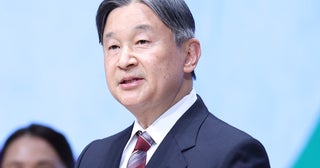 天皇陛下皇族確保策の議論に述べられた“ご懸念”が反響…「昭和100年式典」でも波紋呼んだ高市政権の“皇室軽視”