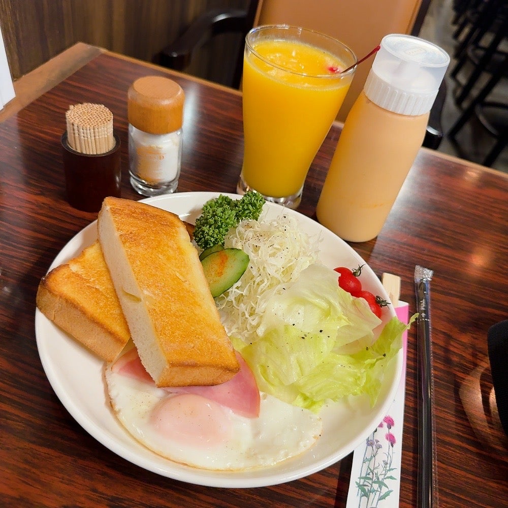 朝の純喫茶大好き「蝶花楼桃花コラム直線・曲線・斜め線」