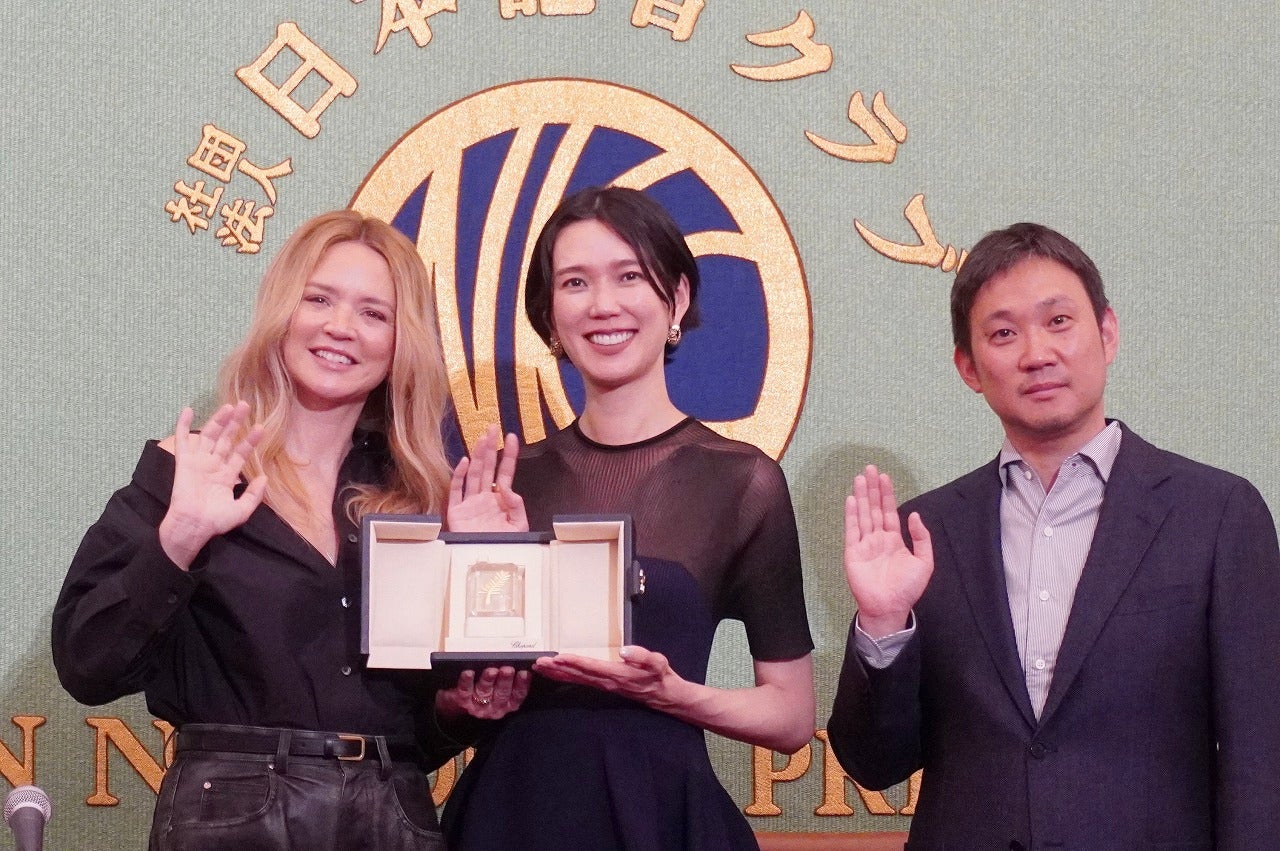 「急に具合が悪くなる」カンヌ女優賞、ビルジニー・エフィラ＆岡本多緒が濱口竜介監督と凱旋会見“濱口メソッド”振り返る