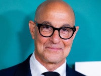『プラダを着た悪魔』スタンリー・トゥッチ、21歳差婚を語る義妹はエミリー・ブラント
