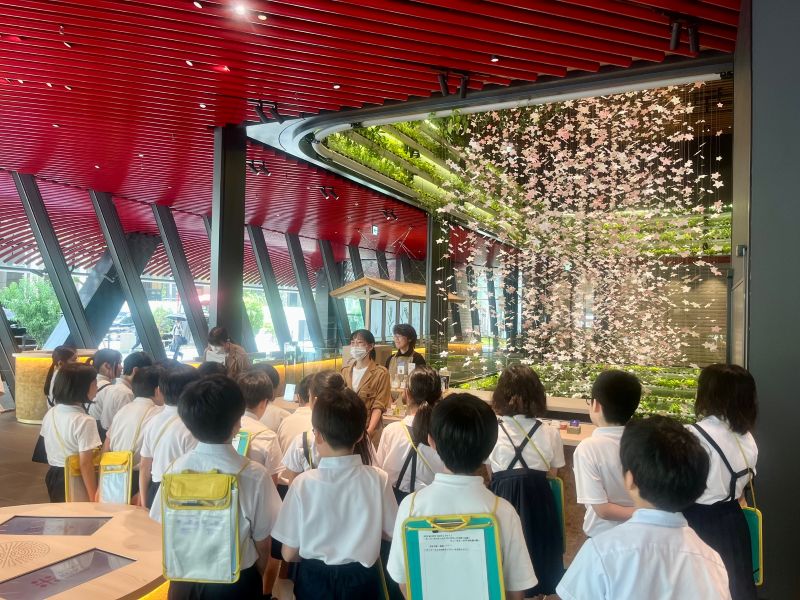 お米の歴史と未来を楽しく学べる「ヤンマー米ギャラリー」東京駅直結、地元の小学5年生が体験学習