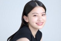 「えぐい」「ビジュが良すぎ」「ハッとする可愛さ」『サバ缶、宇宙へ行く』女子生徒役に「美しすぎ」注目集まる