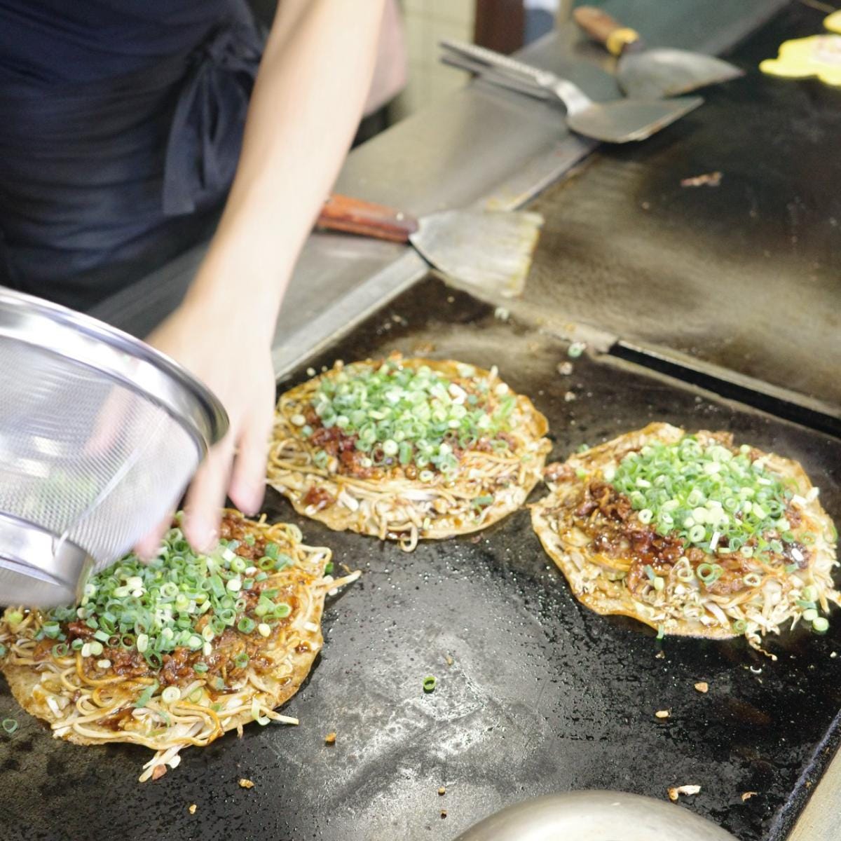 知らない街の、ローカル食巡礼