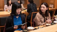 『しあわせは食べて寝て待て』第4話、“さとこ”桜井ユキ、“鈴”加賀まりこに勧められ副業を考える