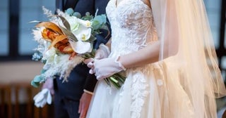 めいの結婚式に「200万円」出したという姉夫婦。わが家は娘の式に「100万円」ほどしか出せないのですが、少なすぎるでしょうか…？