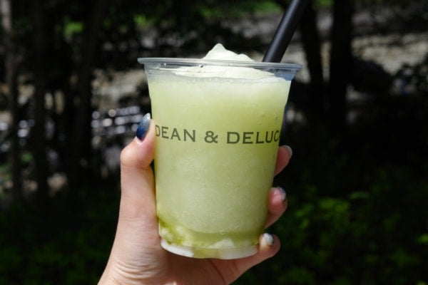この夏、何度も飲みたい！DEAN & DELUCAの限定シャインマスカットフラッペ“おいしさの秘密”を聞いてきた