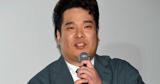 《ライブを前日キャンセル》岡崎体育心身の体調不良を公表…“駅”トラブルで見せていた“繊細な一面”