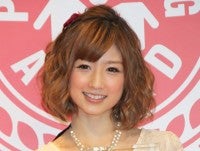 40歳・3児の母で女子大生、小倉優子がかわいすぎる！「シンママの鑑」から「高校生みたい」までイッキ見