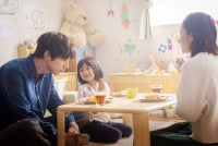 坂口健太郎主演『私はあなたを知らない、』“幸福な記憶”と“あの日の真実”に迫る場面カット大量解禁