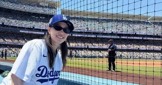 「浮かれポンチなのはこの日だけ」上田桃子が最前列席でドジャースを観戦ユニフォームは大谷翔平でも山本由伸でもなく…!?