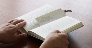 しおりとノートの機能を備えた読書アイテム「Shiori Note」に新デザイン2種が登場