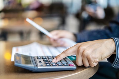 年収の壁が変わったら、年末調整も変わる。申告書様式の変更で記入漏れに注意！