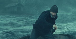 『シェルター』ジェイソン・ステイサム演じる元特殊部隊員による荒れ狂う海での救出劇シーンをチラ見せ！